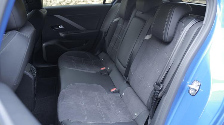 Vauxhall ASTRA ELECTRIC SPORTS TOURER 115kW GS 54kWh 5dr Auto